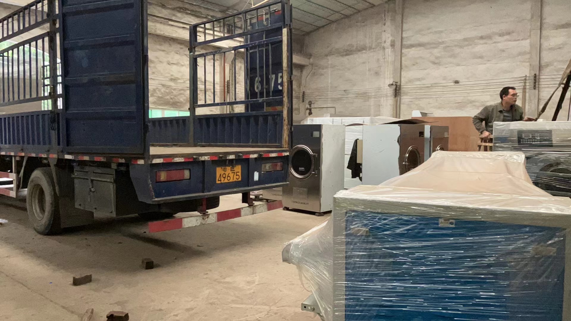 1711791340323858.jpg 01.jpg