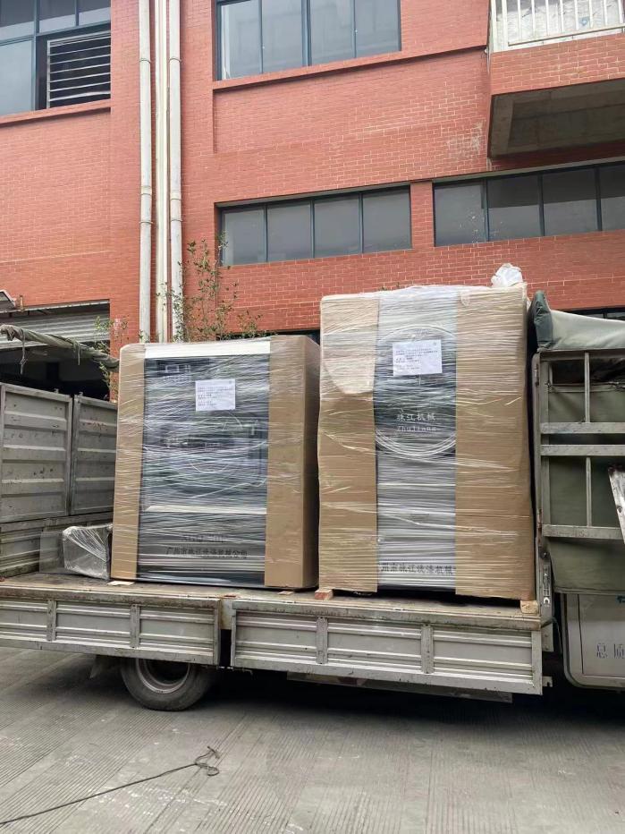 珠江洗滌設(shè)備全鋼工業(yè)洗衣機助力酒店洗滌效率提升