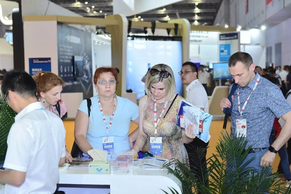 總理帶頭喝“下水道水”，新加坡為何被逼至如此？-