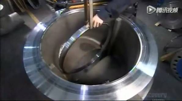 比人還大的大型閥門是怎么制造出來(lái)的？-