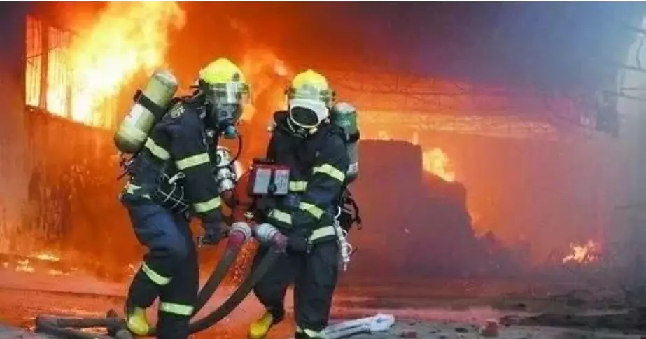 復(fù)工之際多家工廠發(fā)生爆炸事故，如何提升安全生產(chǎn)水平？